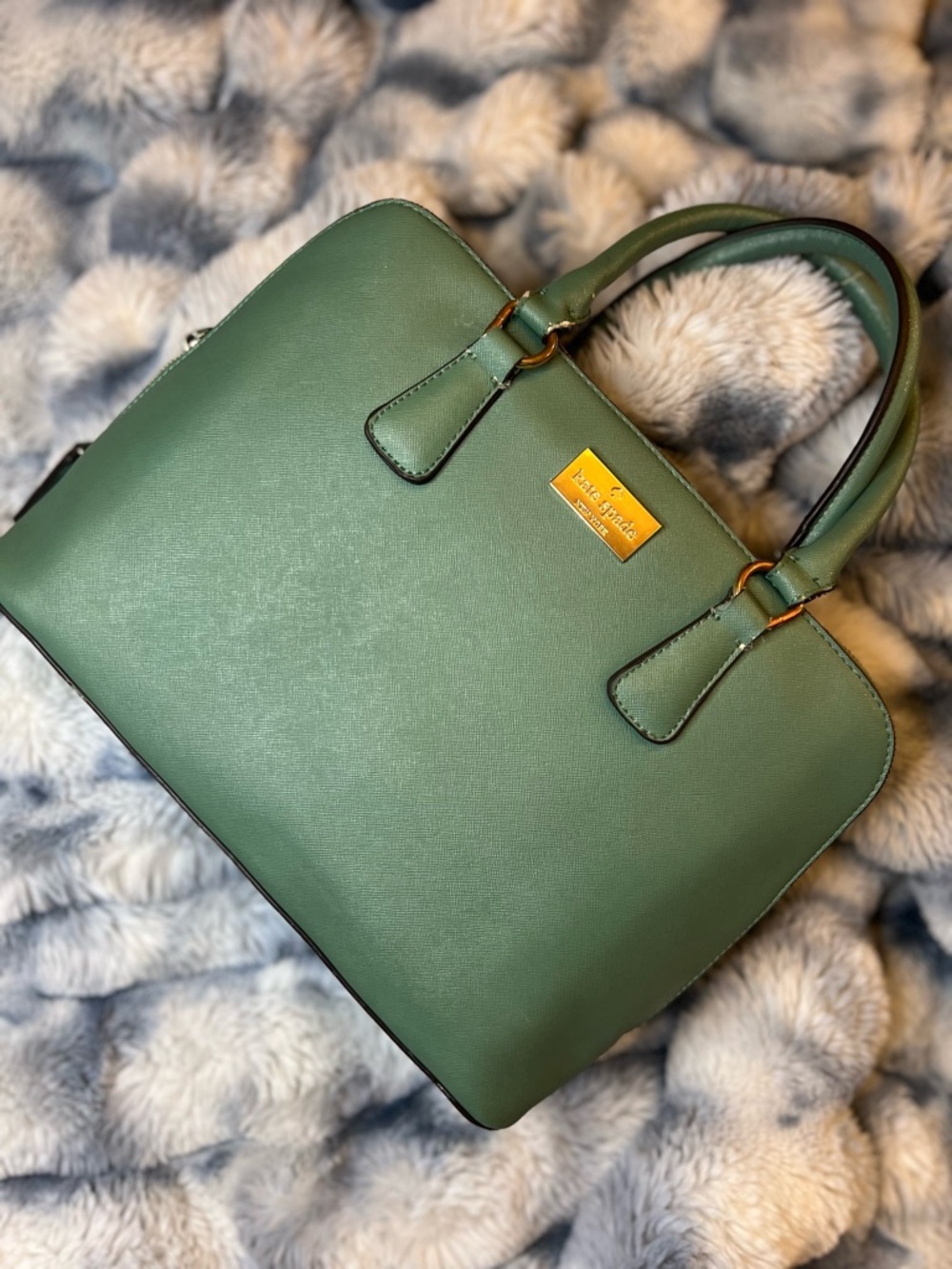 Kate Spade Cameron Street Lottie satchel (Retail $399)
